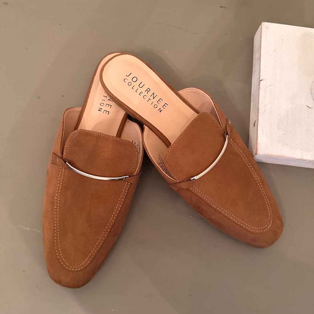 Journee Collection Tan Suede Slip-On flats